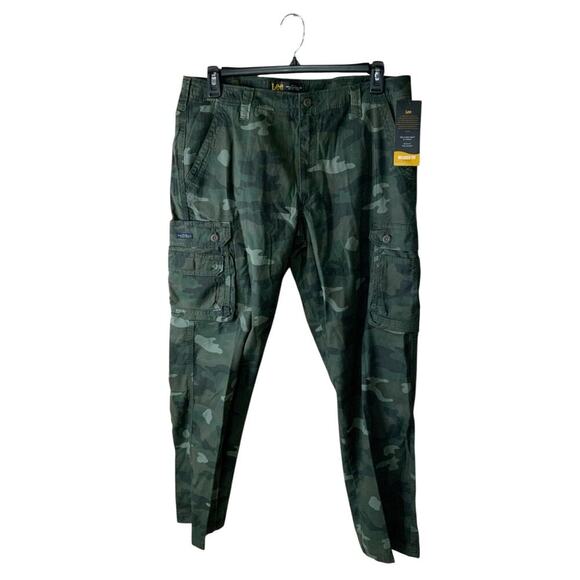 Lee Wyoming Camouflage Cargo Pants Mens 36x32 Relaxed Fit Utility Pockets NWT - Picture 3 of 15